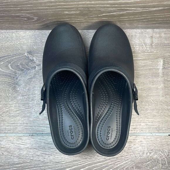 Crocs Sarah Black Rubber Women’s Sz 7 Slip On Buckle Strap Heeled Clogs Mules - Picture 5 of 11